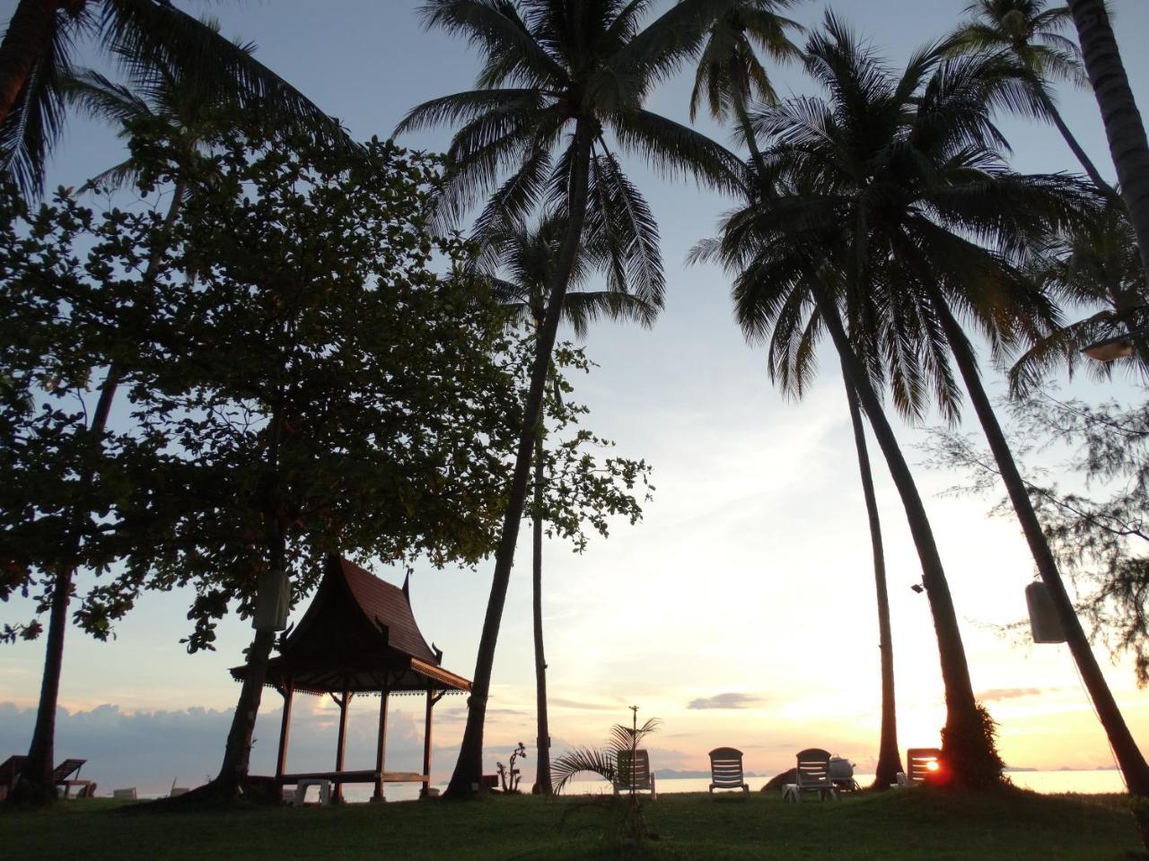 Lipa Lodge Beach Resort Lipa Noi Exterior photo